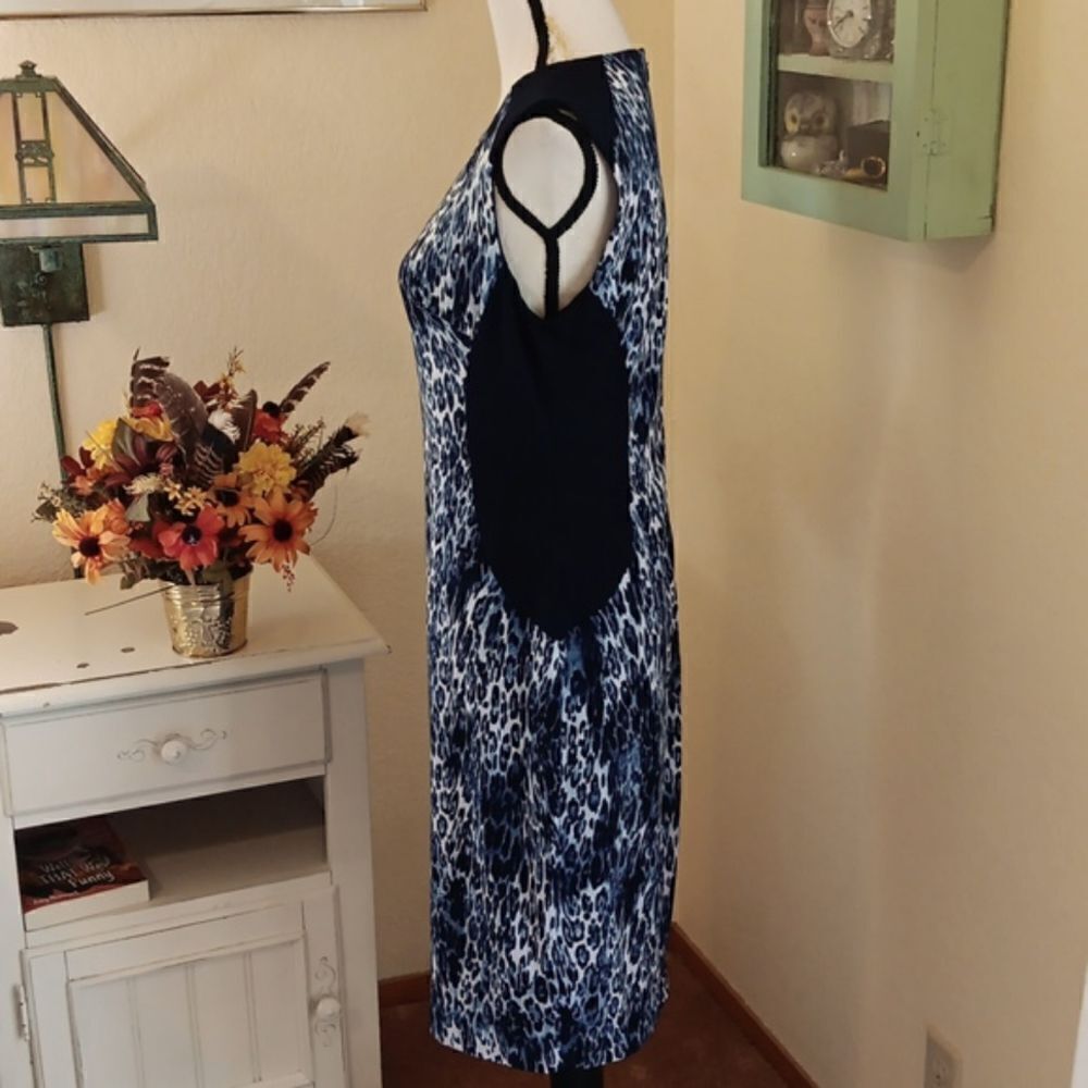 Cache Soft Knit Dress - Picture 5 of 9